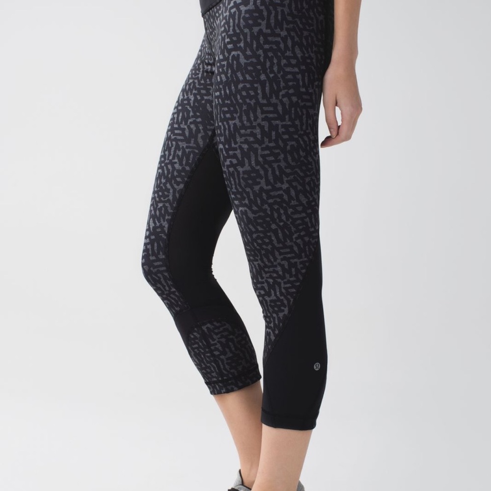 Lululemon Run Inspire Crop Il *Full-On Luxtreme *Block-It Pocket 21”